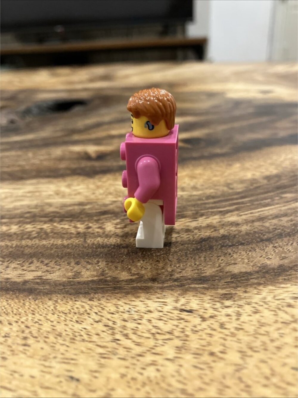 Lego Minifigure ( Authentic ) - Picture 2 of 3